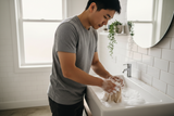 cách giặt sạch vết ố vàng trên quần lót